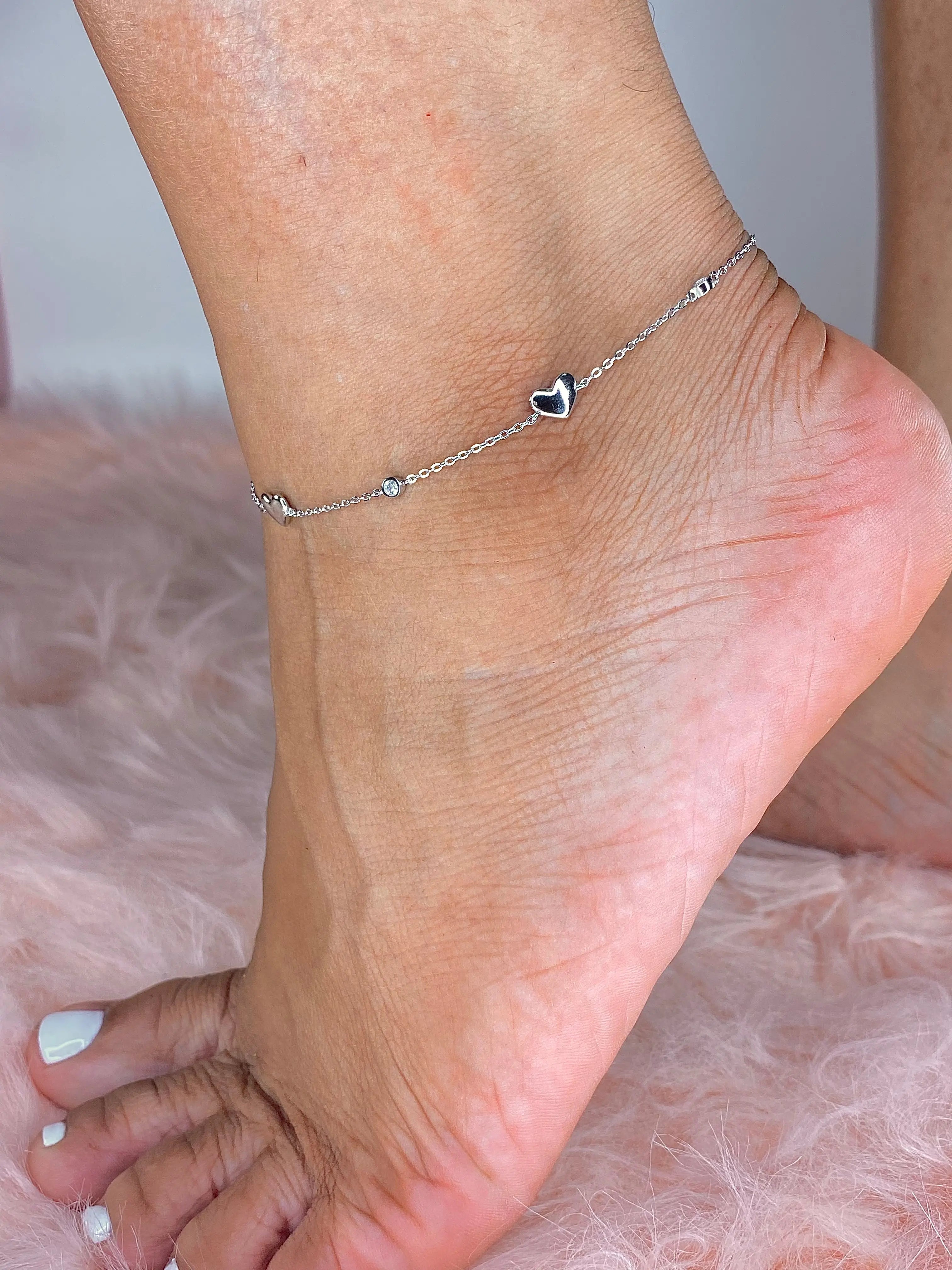 Starfish charm with random heart sterling silver ankle bracelet – Olivia &  Smith